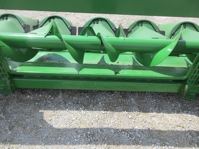 Image of John Deere 608C equipment image 3