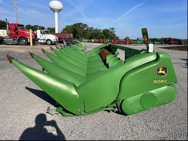 Image of John Deere 608C equipment image 2