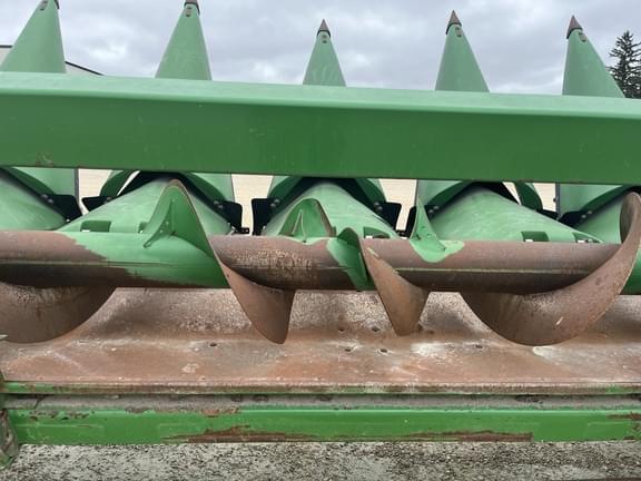 Image of John Deere 608C equipment image 3