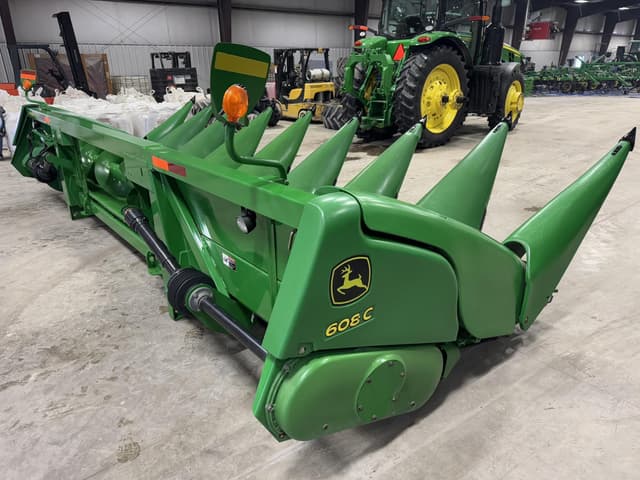 Image of John Deere 608C equipment image 4