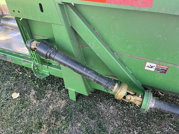 Image of John Deere 608C equipment image 4