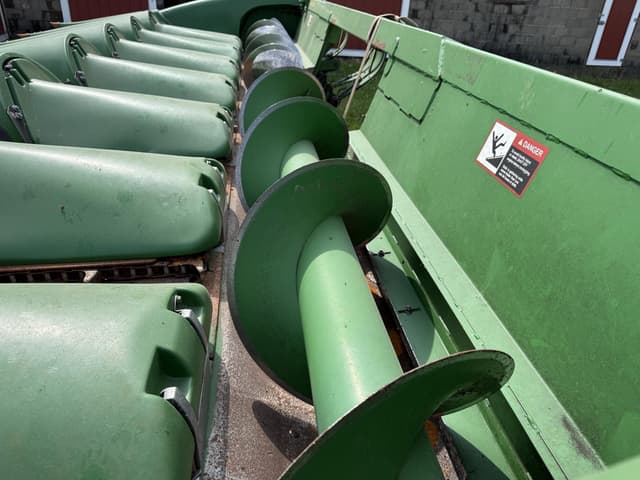 Image of John Deere 608C equipment image 4
