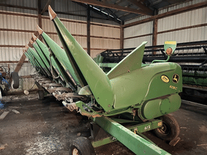 2009 John Deere 608C Image