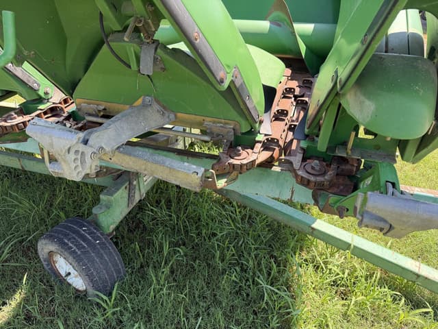 Image of John Deere 608C equipment image 4