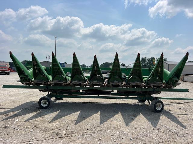 Image of John Deere 608C equipment image 3