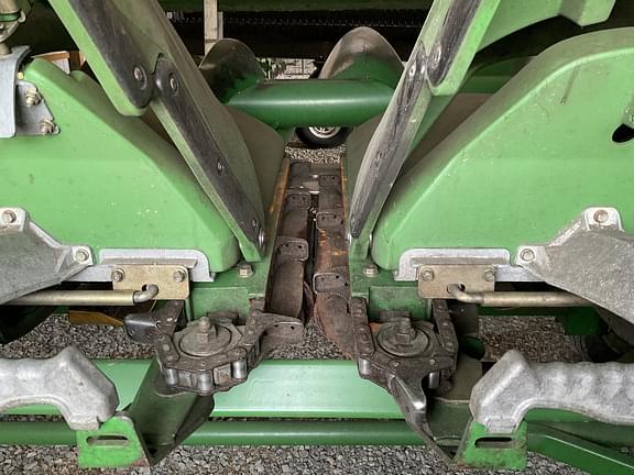 Image of John Deere 608C equipment image 2
