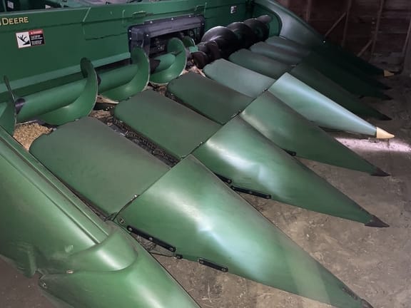 Main image John Deere 608C