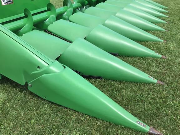 Image of John Deere 608C equipment image 4
