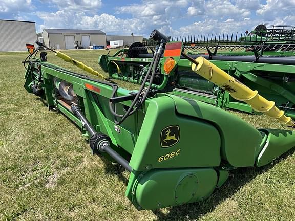 Image of John Deere 608C equipment image 4
