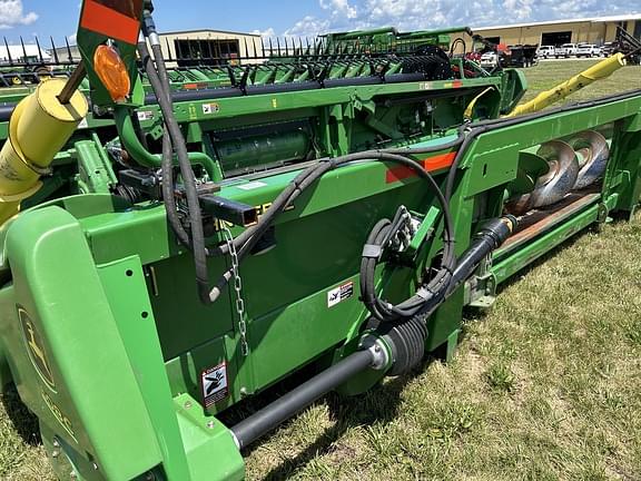 Image of John Deere 608C equipment image 2