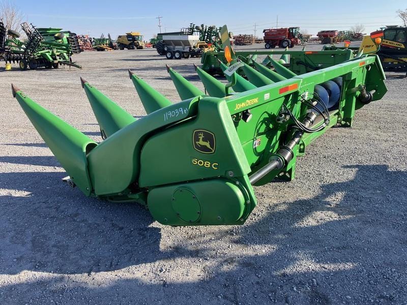 2009 John Deere 608C Equipment Image0