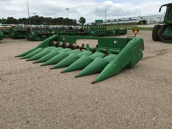 Image of John Deere 608C equipment image 1