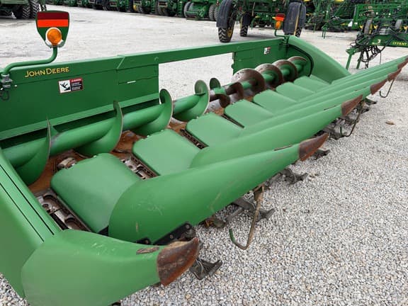 Image of John Deere 608C equipment image 3