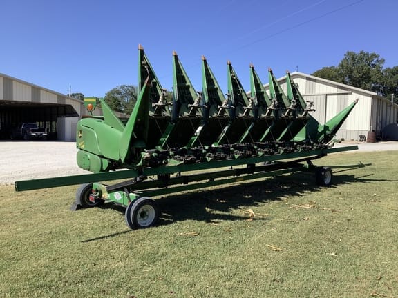 Main image John Deere 608C