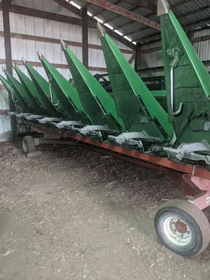 2009 John Deere 608C Image