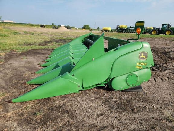 Image of John Deere 608C equipment image 1