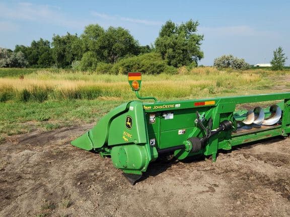 Image of John Deere 608C equipment image 3