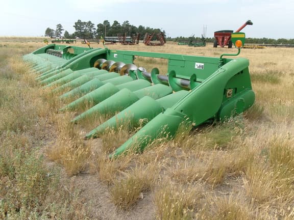 Image of John Deere 608C equipment image 1