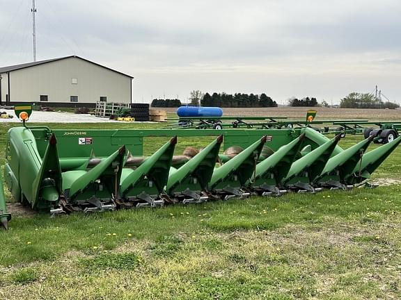 Image of John Deere 608C equipment image 1