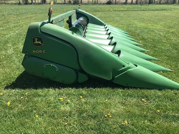 Image of John Deere 608C equipment image 2