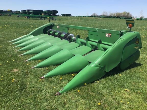 Main image John Deere 608C