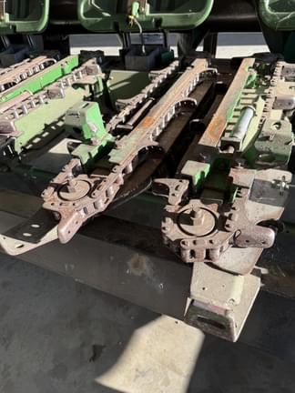Image of John Deere 608C equipment image 4