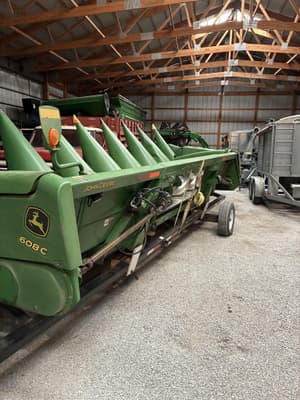 2009 John Deere 608C Image