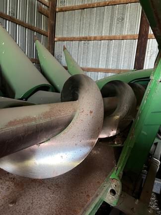 Image of John Deere 608C equipment image 3