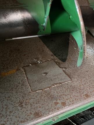 Image of John Deere 608C equipment image 4