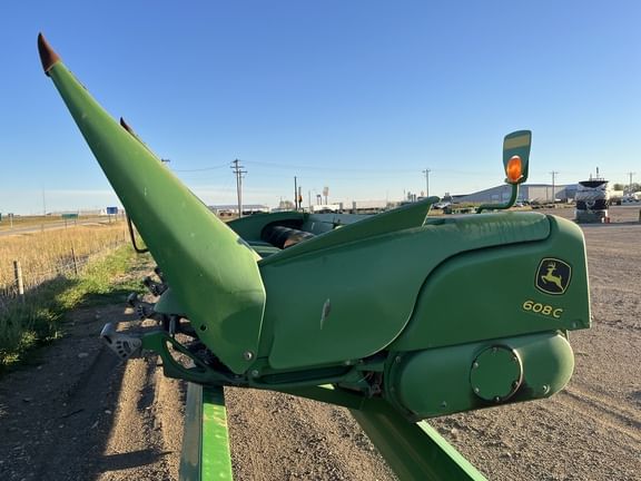 2009 John Deere 608C Equipment Image0