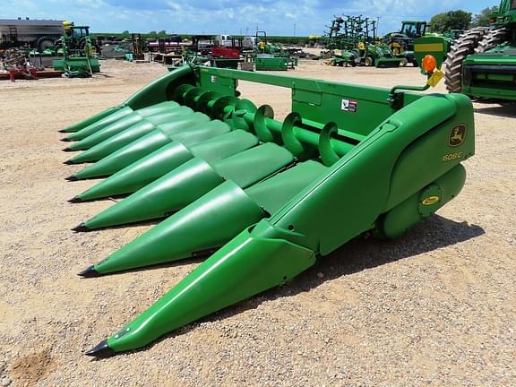 Image of John Deere 608C equipment image 3