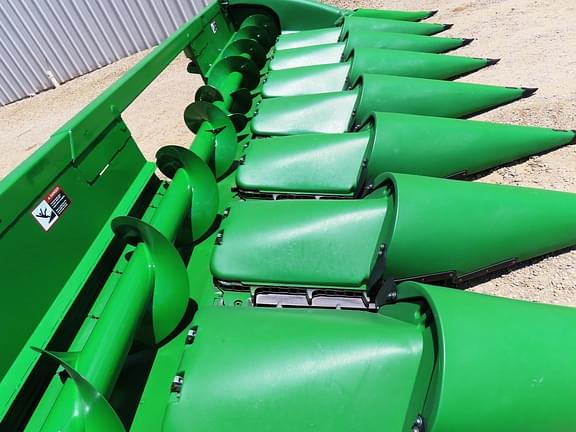 Image of John Deere 608C equipment image 1