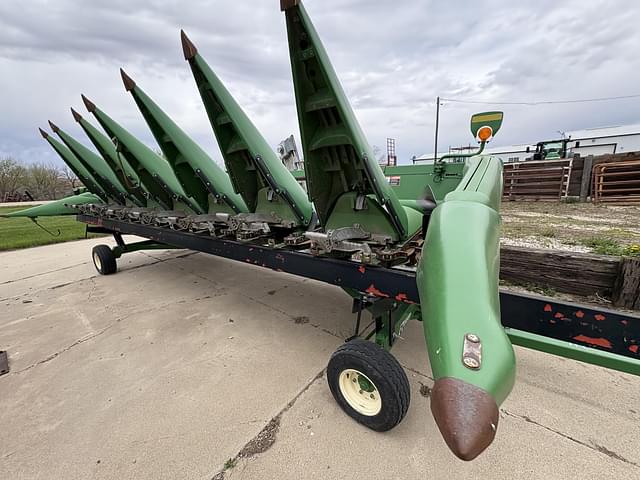 Image of John Deere 608C equipment image 1