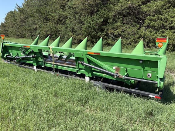 Image of John Deere 608C equipment image 4