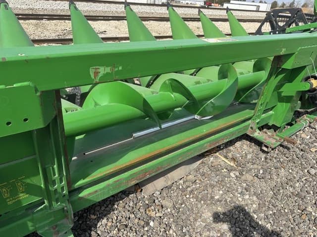 Image of John Deere 608C equipment image 3