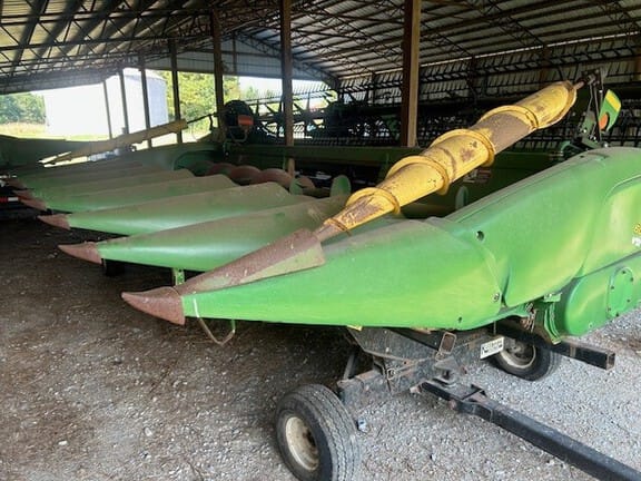 Main image John Deere 608C