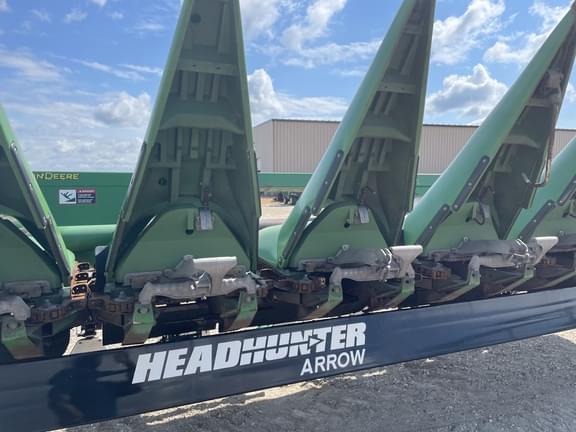 Image of John Deere 608C equipment image 4