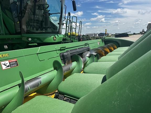 Image of John Deere 608C equipment image 3