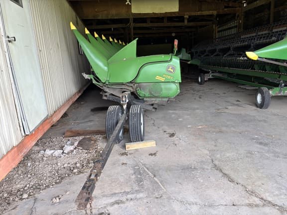 Image of John Deere 608C equipment image 2
