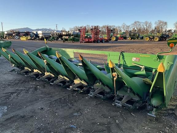 Image of John Deere 608C equipment image 1