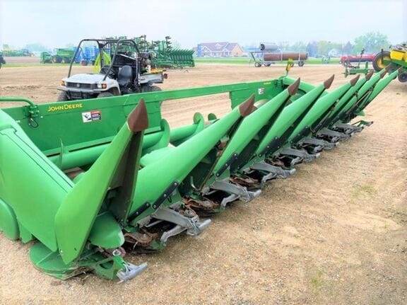 Main image John Deere 608C