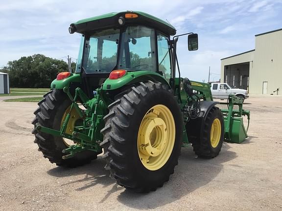 Image of John Deere 6100D equipment image 3