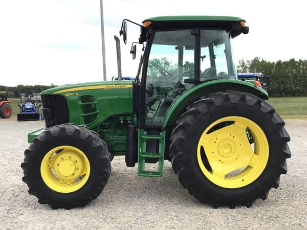 Image of John Deere 6100D equipment image 3