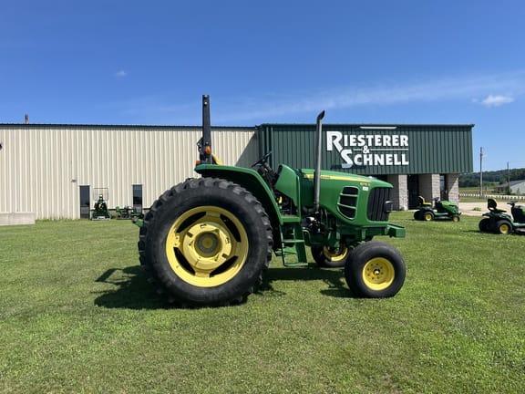 2009 John Deere 6115D Equipment Image0