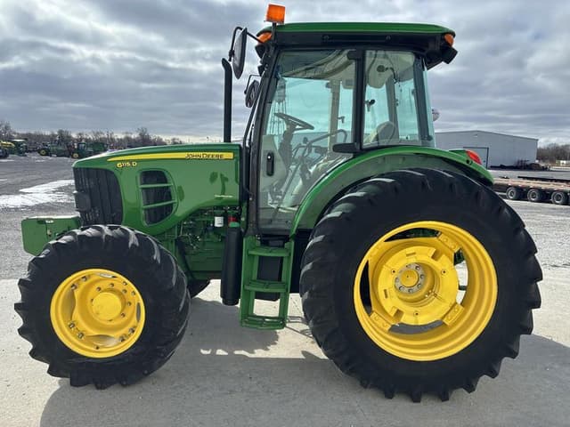 Image of John Deere 6115D equipment image 4