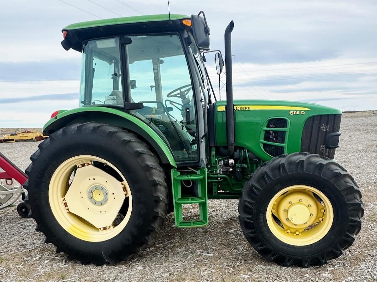 2009 John Deere 6115D Equipment Image0