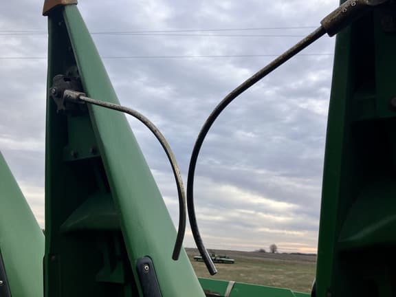 Image of John Deere 612C equipment image 2