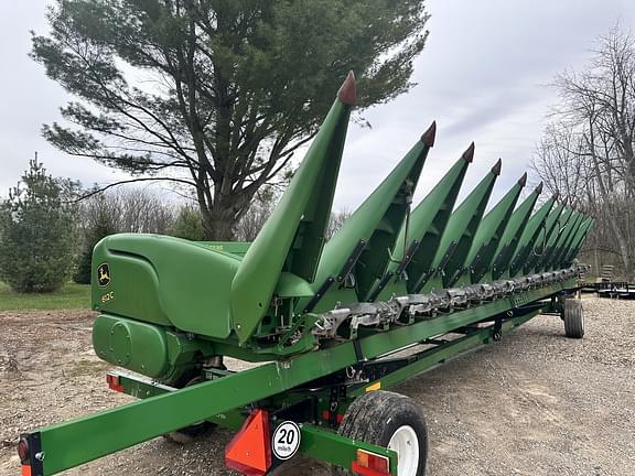 Image of John Deere 612C equipment image 2