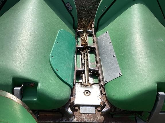 Image of John Deere 612C equipment image 4