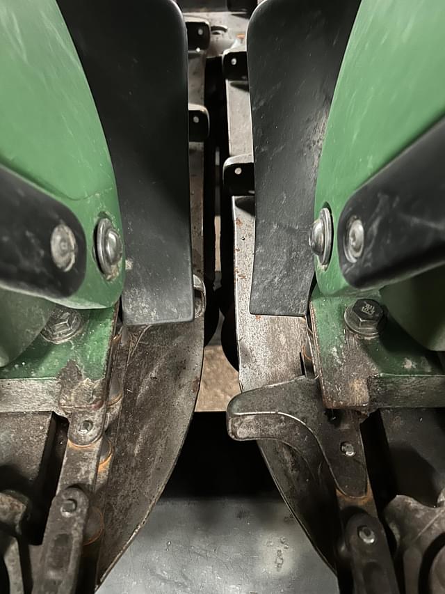 Image of John Deere 612C equipment image 2